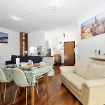 Panoramic Luxury W Garage Happy 2 Apartman *