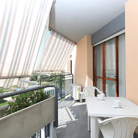 Apartament Panoramic Luxury W Garage Happy 2 *