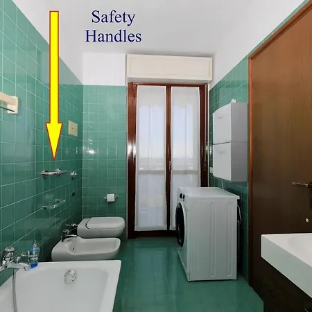 Panoramic Luxury W Garage Happy 2 Apartament